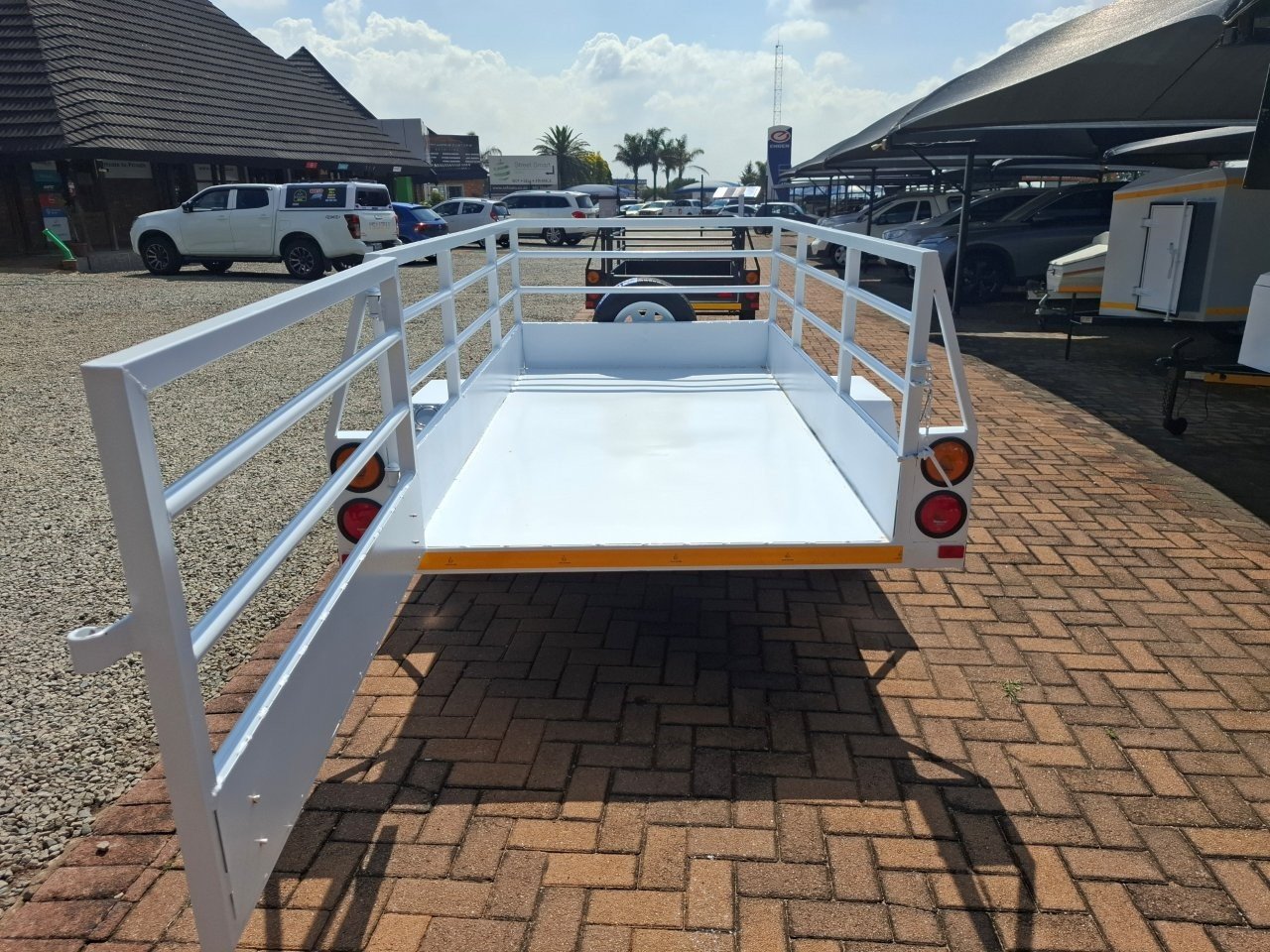Utility Trailer 2.4 M x 1.3 M White