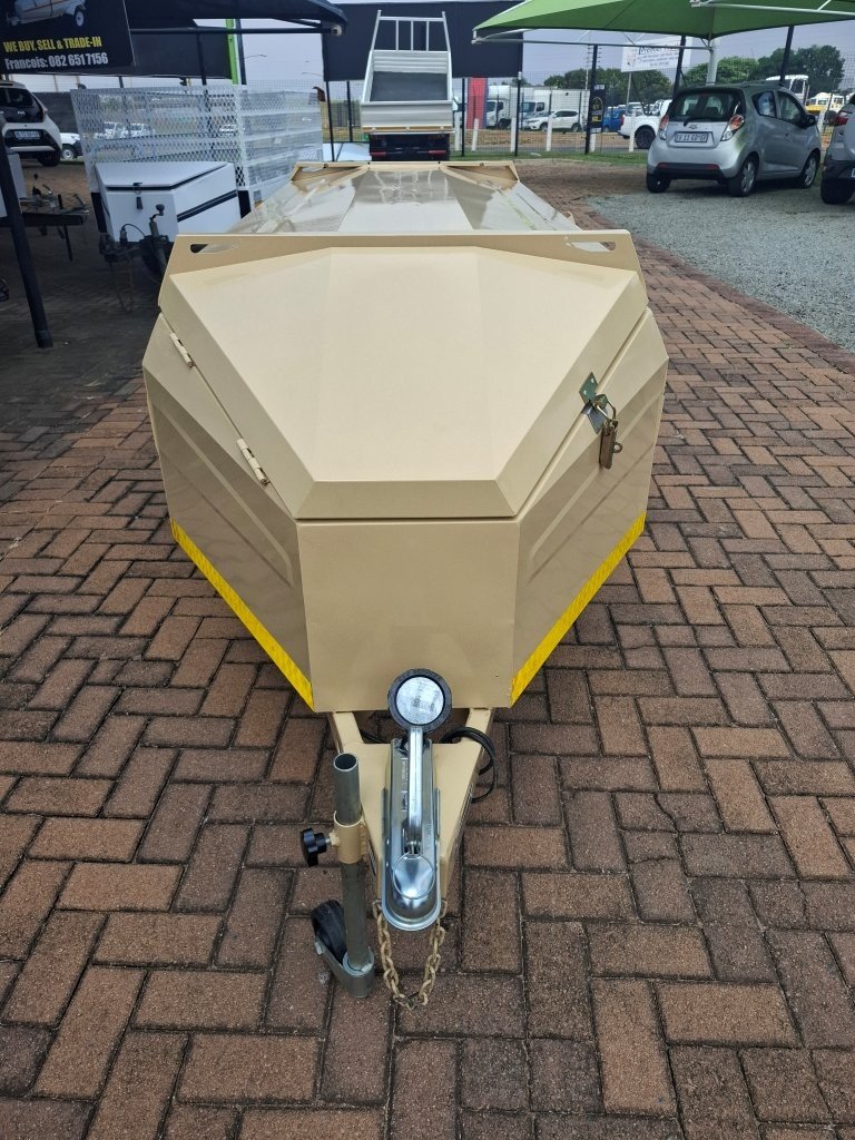 Campmaster Roadster 320