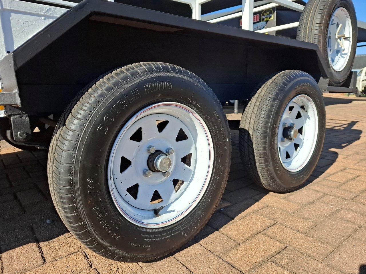 UTILITY 3.0 M x 1.5 M Double Axle Unbraked