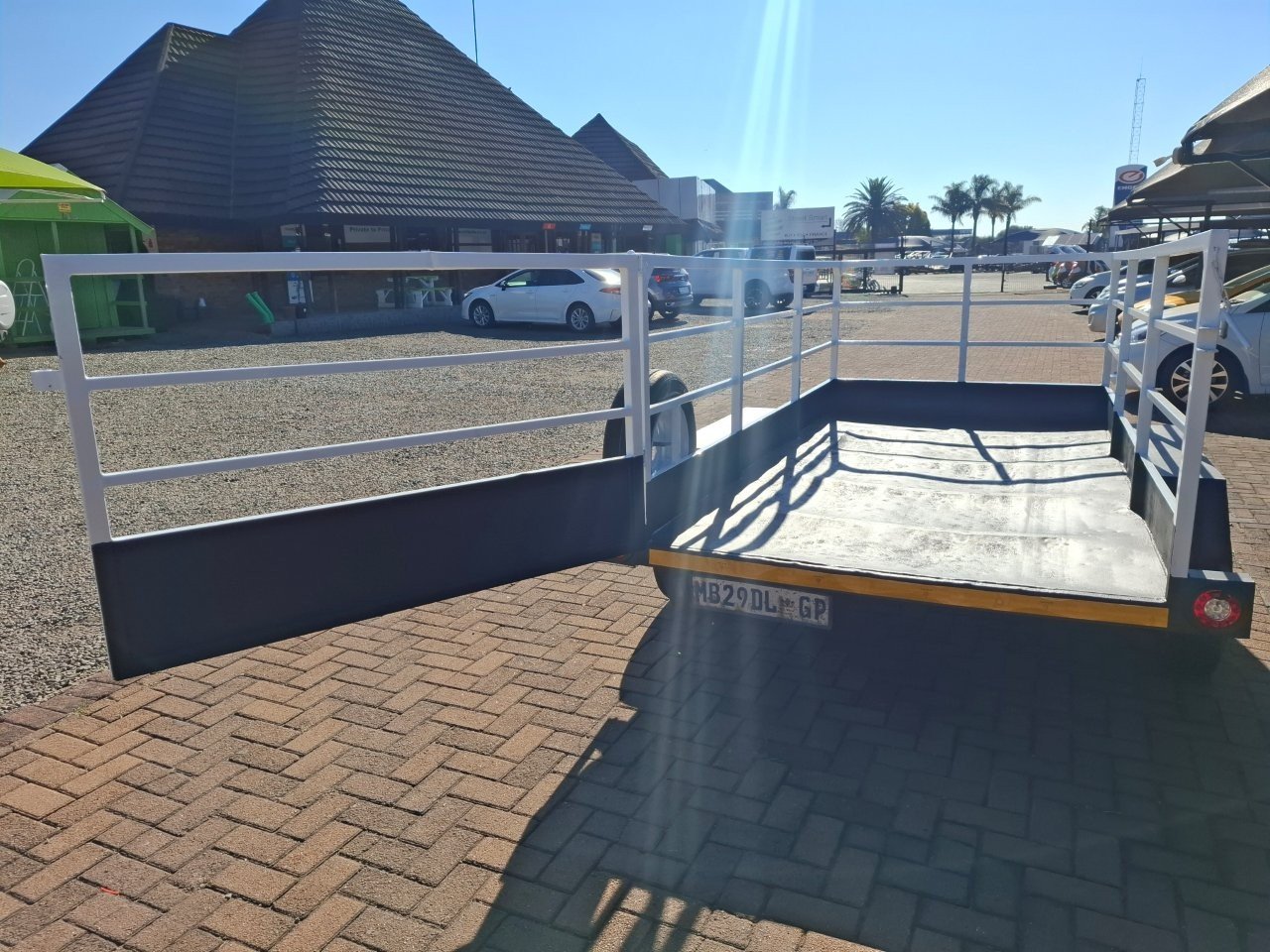 UTILITY 3.0 M x 1.5 M Double Axle Unbraked