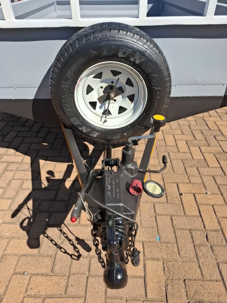 Braked UTI Trailer 2.8 M x 1.6 M